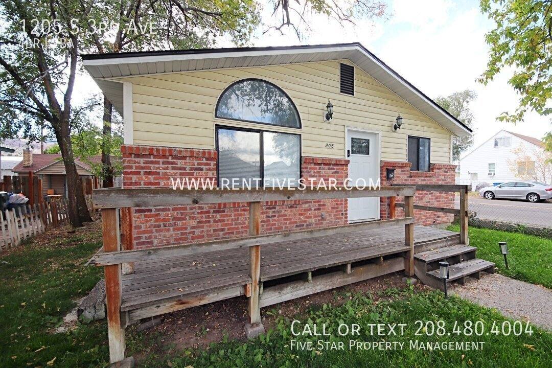 House for rent at 1205 S 3rd Ave, Pocatello, ID 83201
