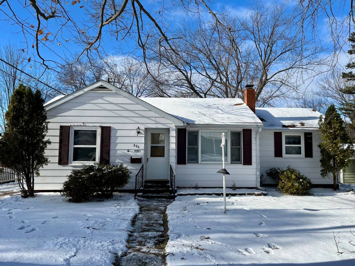 House for rent at 806 Lake St, Merrill, WI 54452