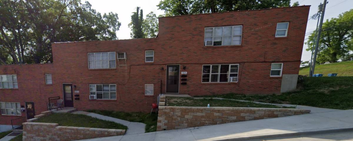 Apartment for rent at 905-909 Adams St, Jefferson City, MO 65101