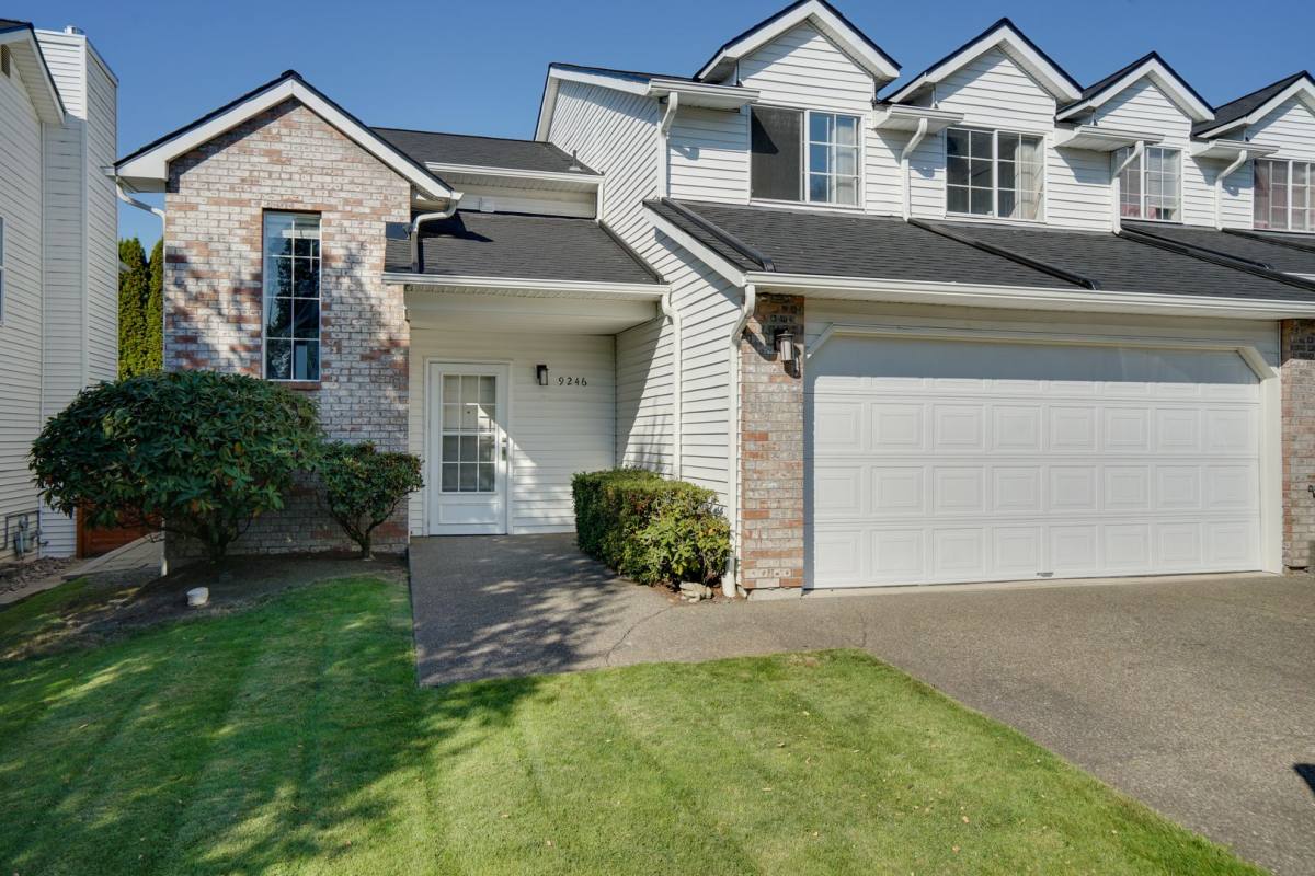 Townhouse for rent at 9246 S 240th Place, Kent, WA 98030