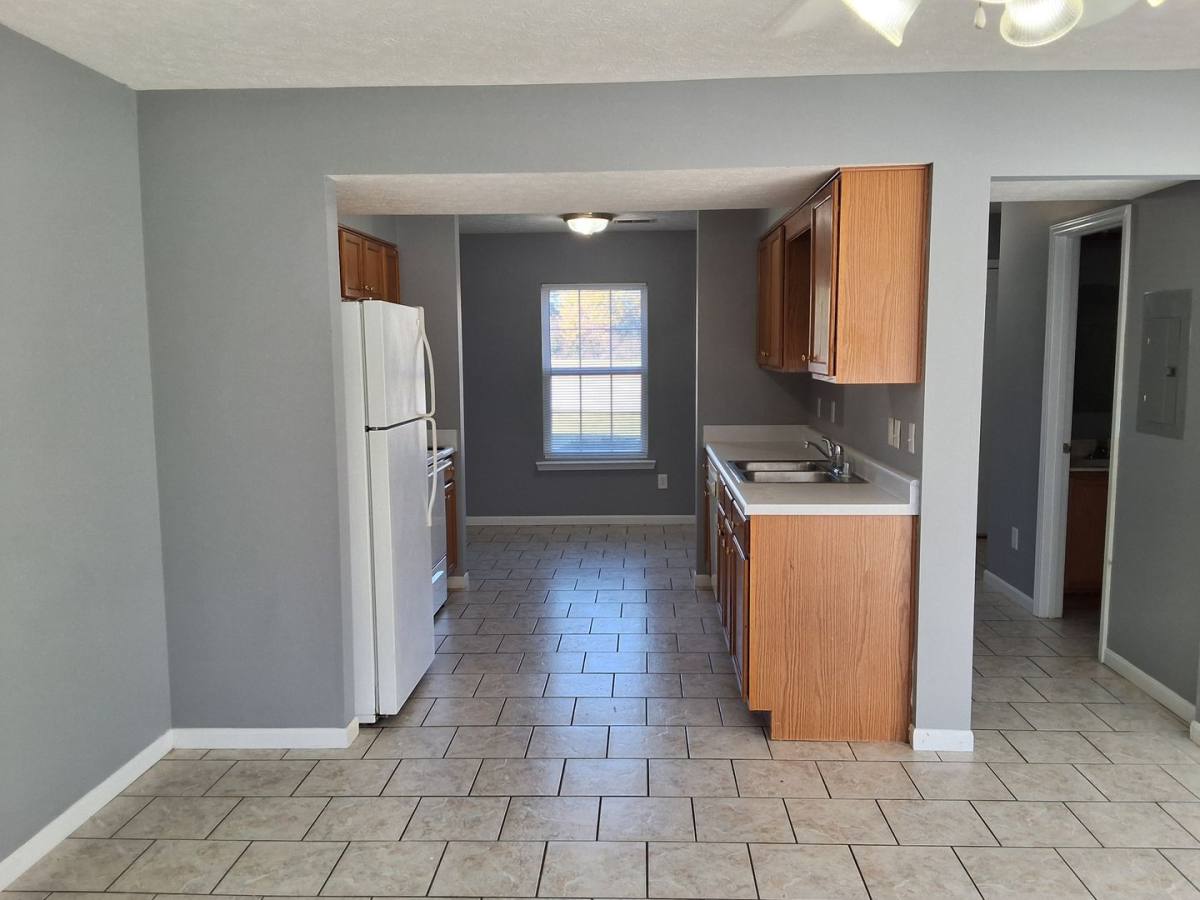 Townhouse for rent at 172 Pointer's Court, Rineyville, KY 40162