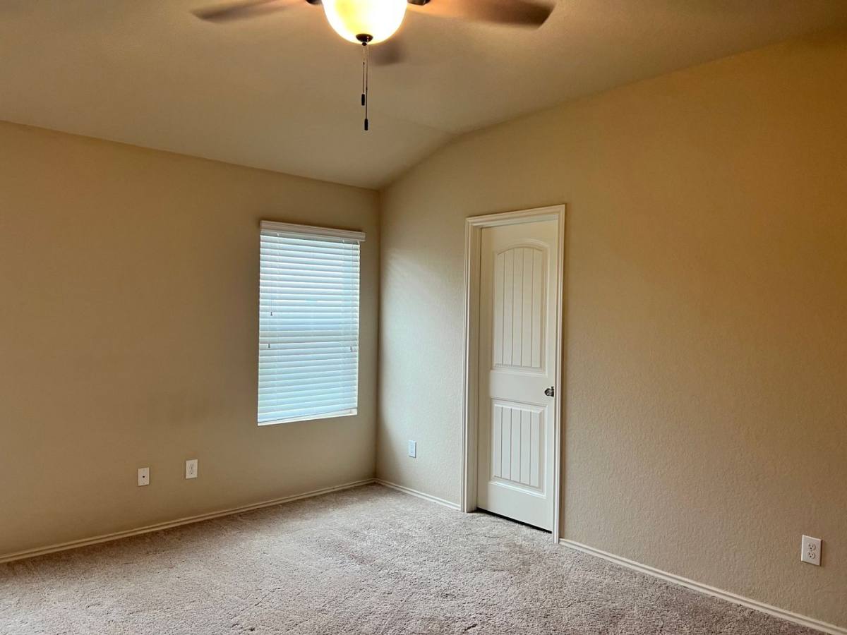 1530 Redbridge Dr, Seguin, TX 78155 - House for Rent - Image 5