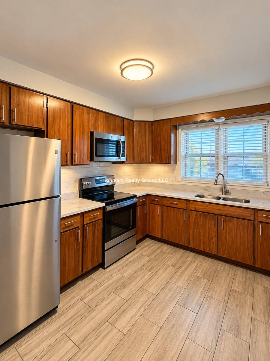 Apartment for rent at 8644 Skokie Blvd #101, Skokie, IL 60077