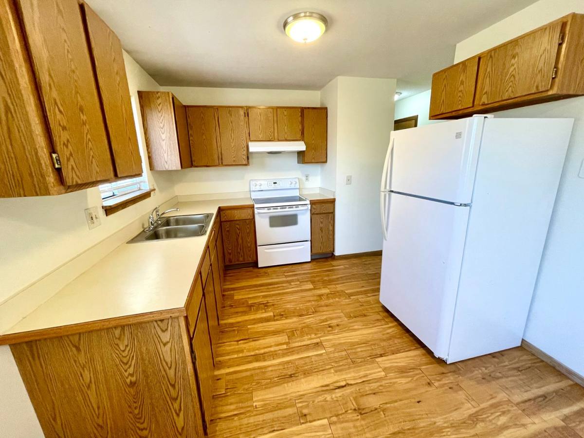 603 Woods Ave, Ault, CO 80610 - House for Rent - Image 4
