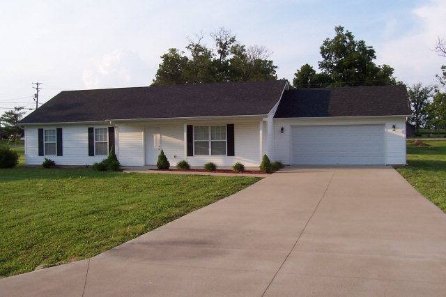 House for rent at 21 Astaire Dr, Cecilia, KY 42724