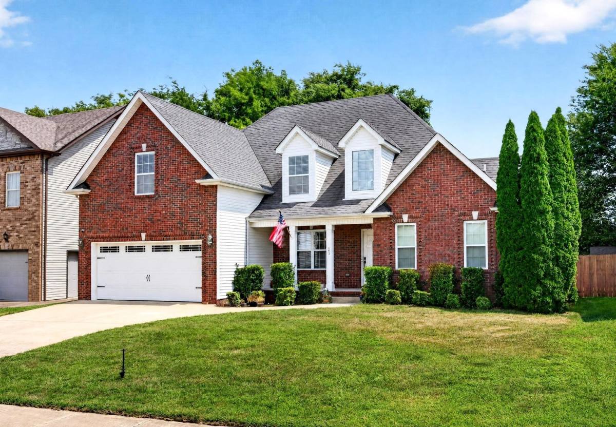 House for rent at 2473 Senseney Dr, Clarksville, TN 37042