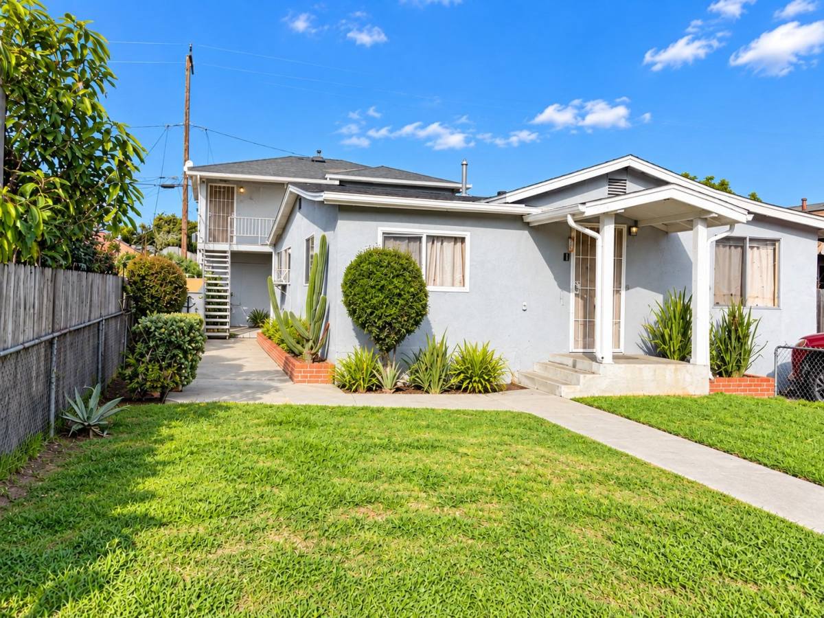 Apartment for rent at 11153 Duncan Ave, Lynwood, CA 90262