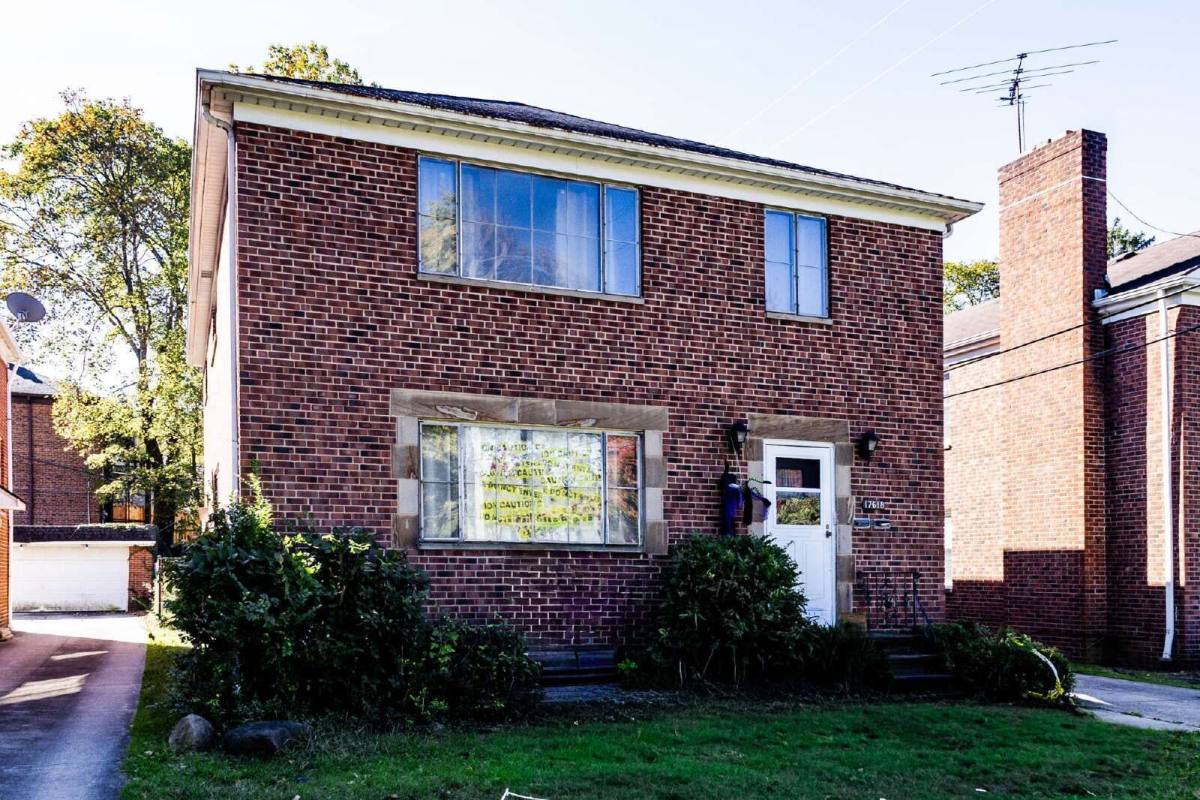 Apartment for rent at 17618 Chagrin Blvd #2, Cleveland, OH 44120