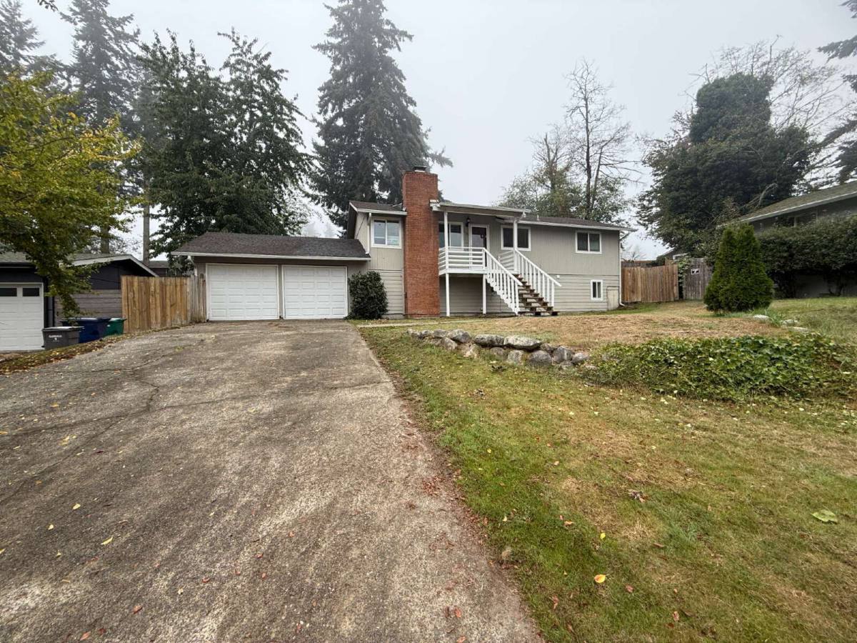 House for rent at 2750 SW 332nd Court, Federal Way, WA 98023