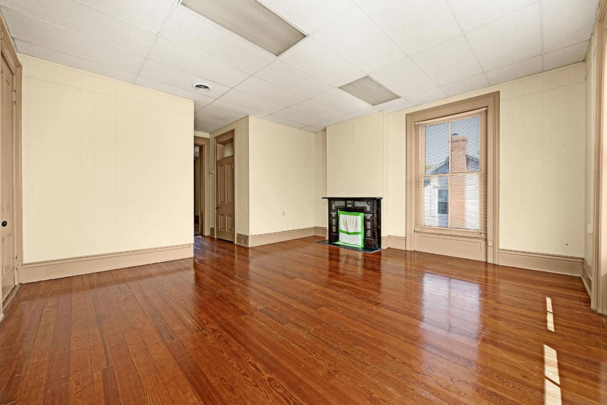 204 N Mulberry St #3, Elizabethtown, KY 42701 - Apartment for Rent - Image 9