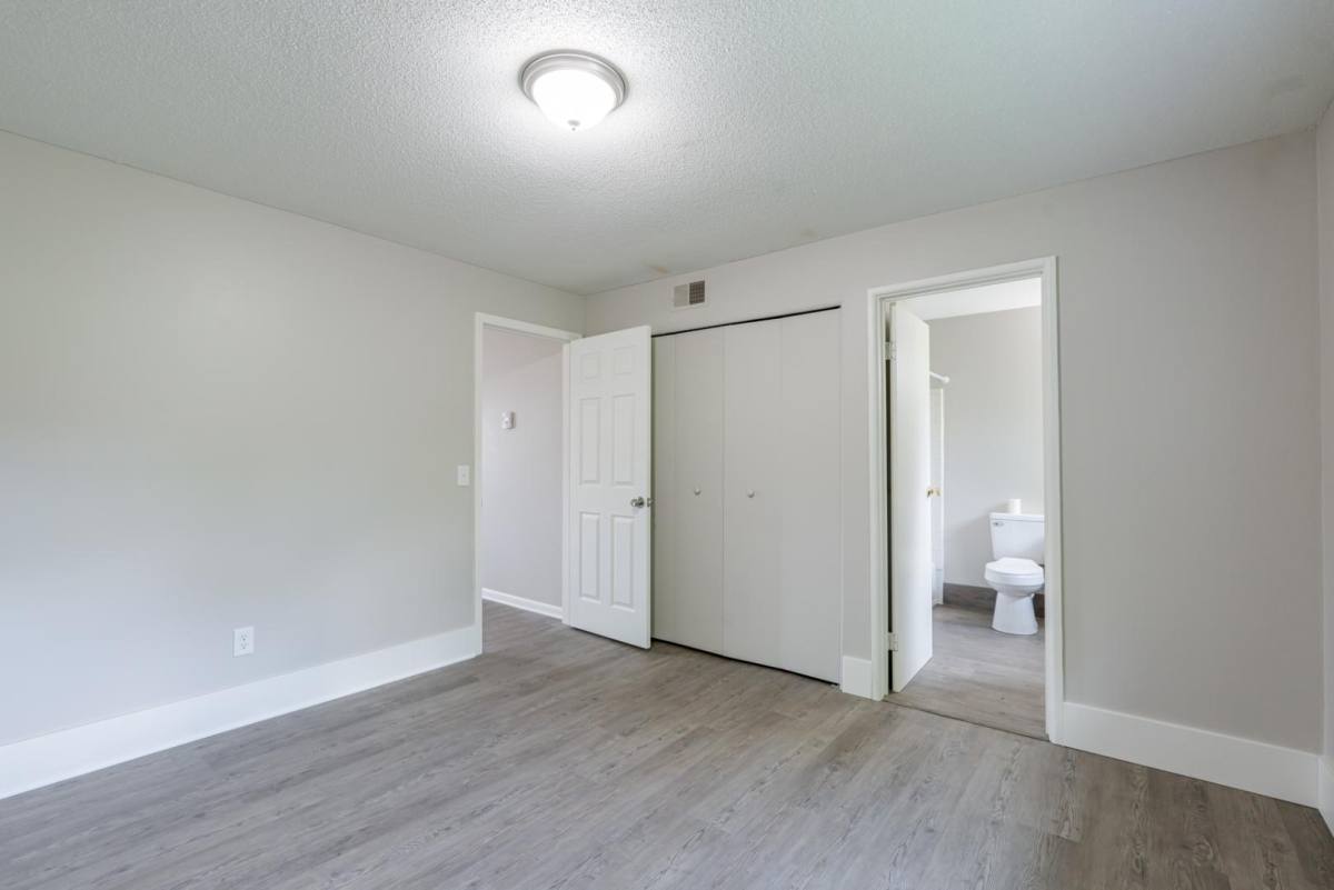 209 N Woodland Dr #1, Radcliff, KY 40160 - Apartment for Rent - Image 5
