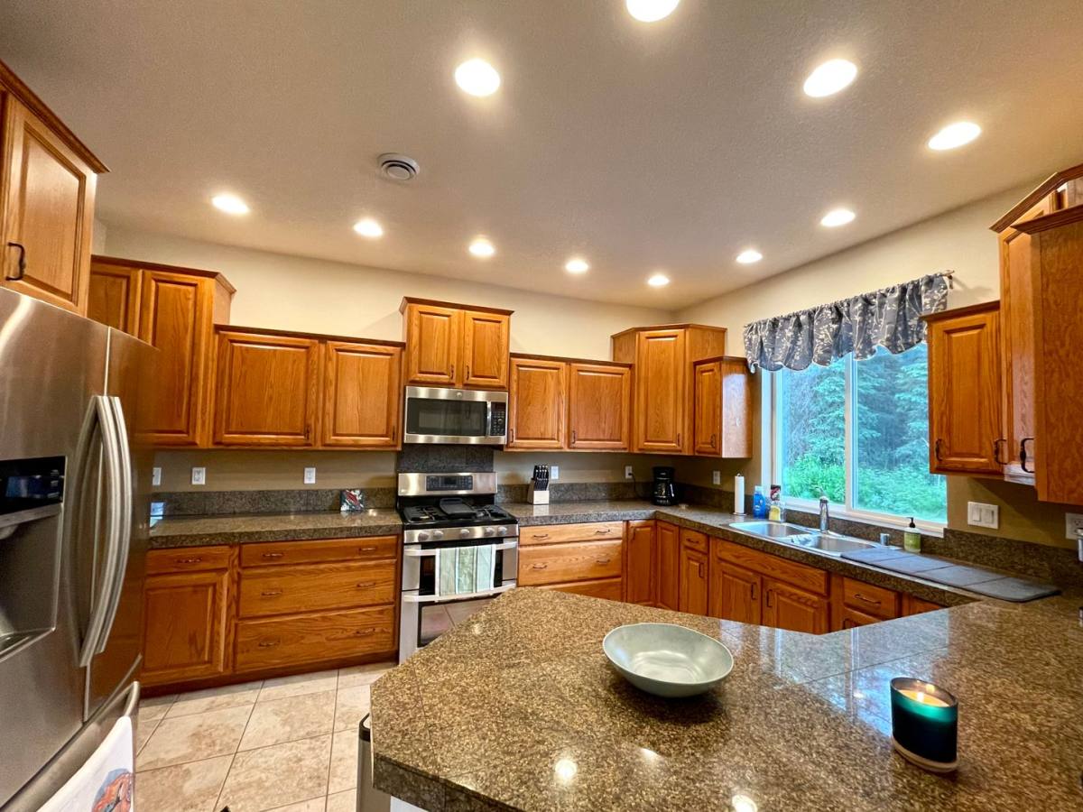 47428 Grant Ave, Kenai, AK 99611 - House for Rent - Image 2