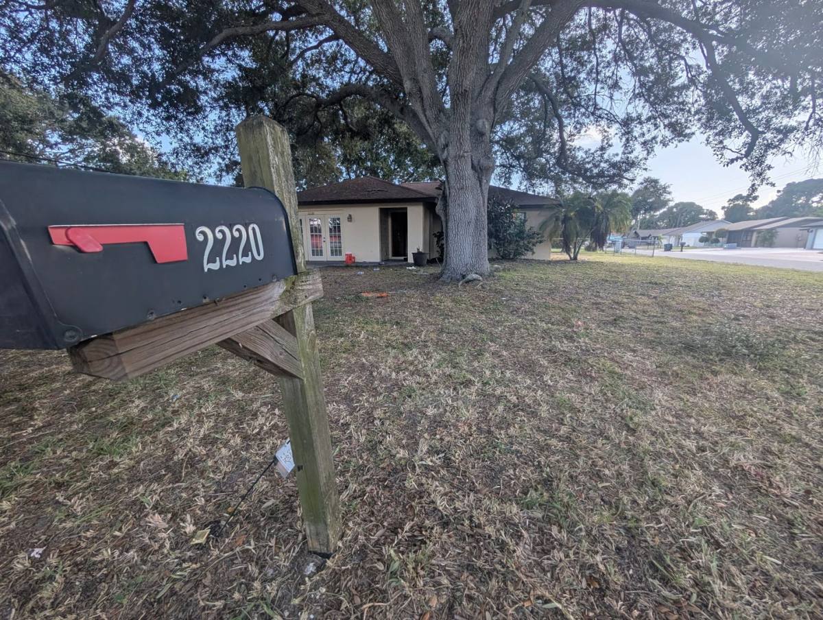 House for rent at 2220 Seward Circle, Sarasota, FL 34234