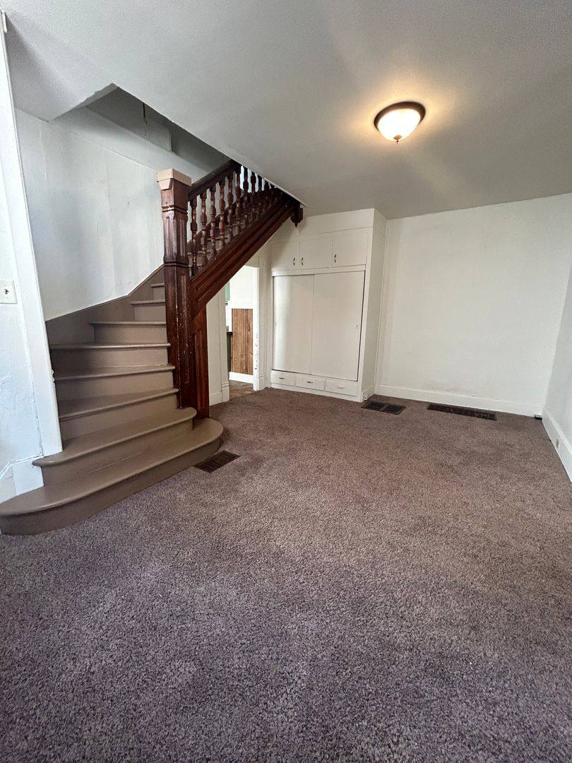 137 9th St S, La Crosse, WI 54601 - Apartment for Rent - Image 5