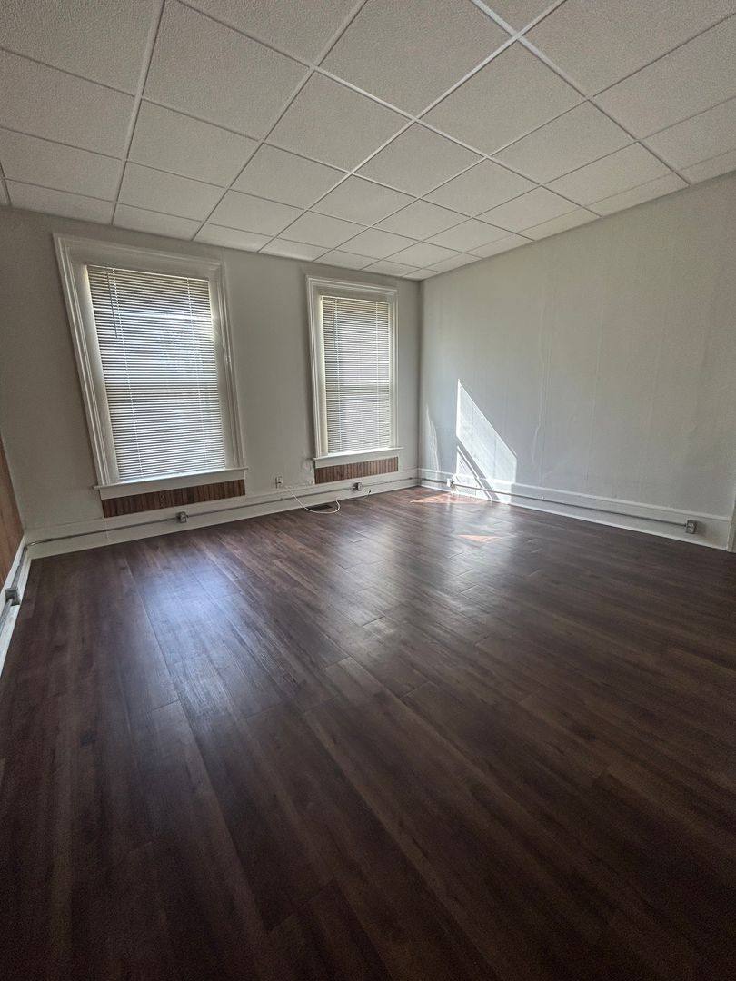 137 9th St S, La Crosse, WI 54601 - Apartment for Rent - Image 4