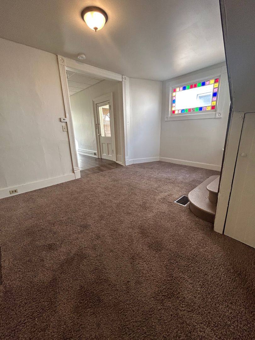 137 9th St S, La Crosse, WI 54601 - Apartment for Rent - Image 8