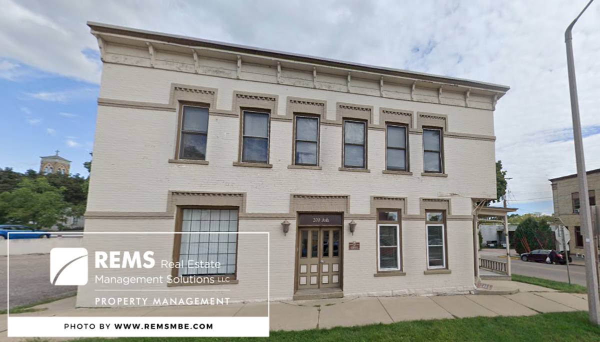 200 Ash St, Baraboo, WI 53913 - Apartment for Rent