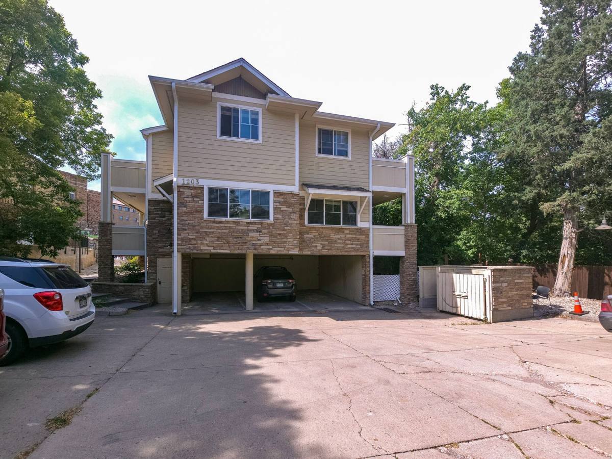 Apartment for rent at 1203 17th St, Boulder, CO 80302