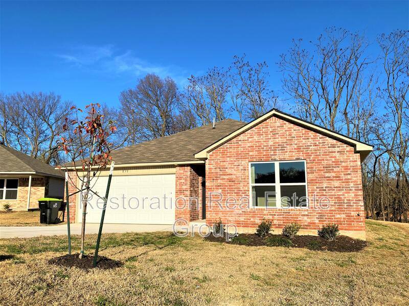 House for rent at 839 Twin Lakes Dr, Noble, OK 73068