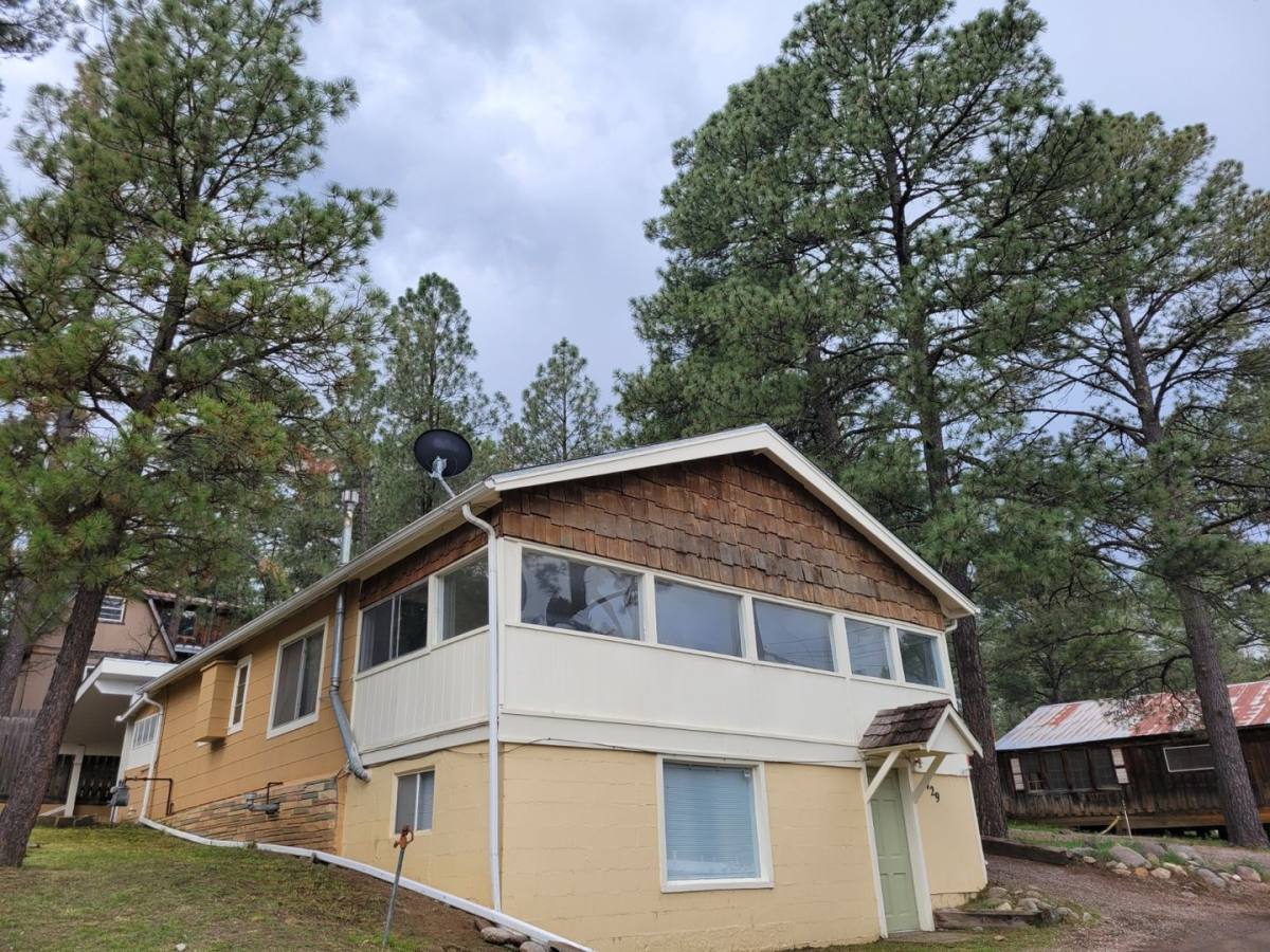 House for rent at 429 First St #906, Ruidoso, NM 88345