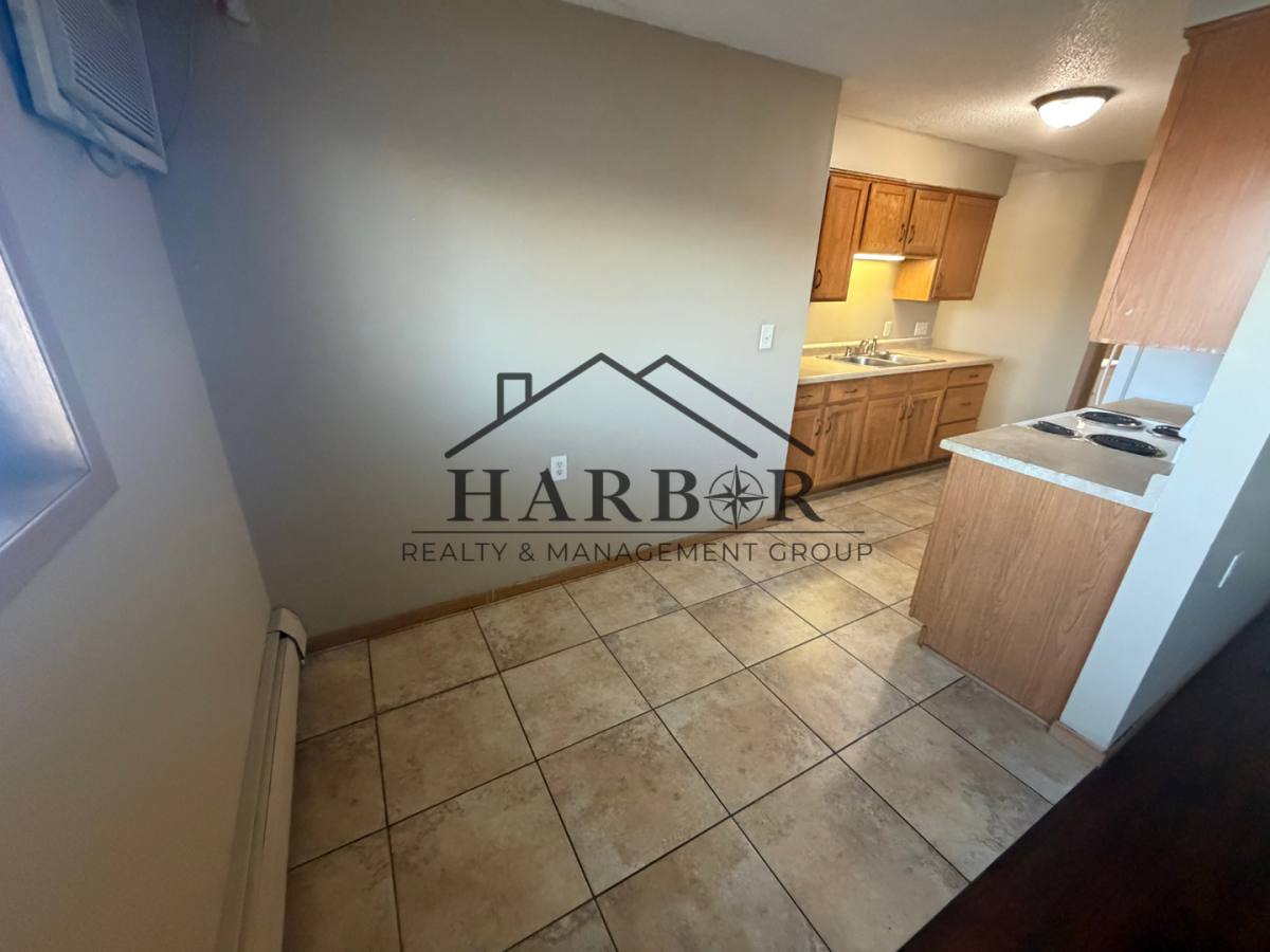 200 11th Ave NW #101, Austin, MN 55912 - Apartment for Rent - Image 1