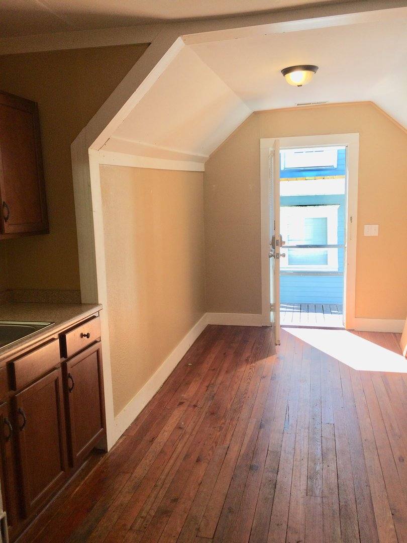 656 E 8th St, Bowling Green, KY 42101 - Apartment for Rent - Image 8