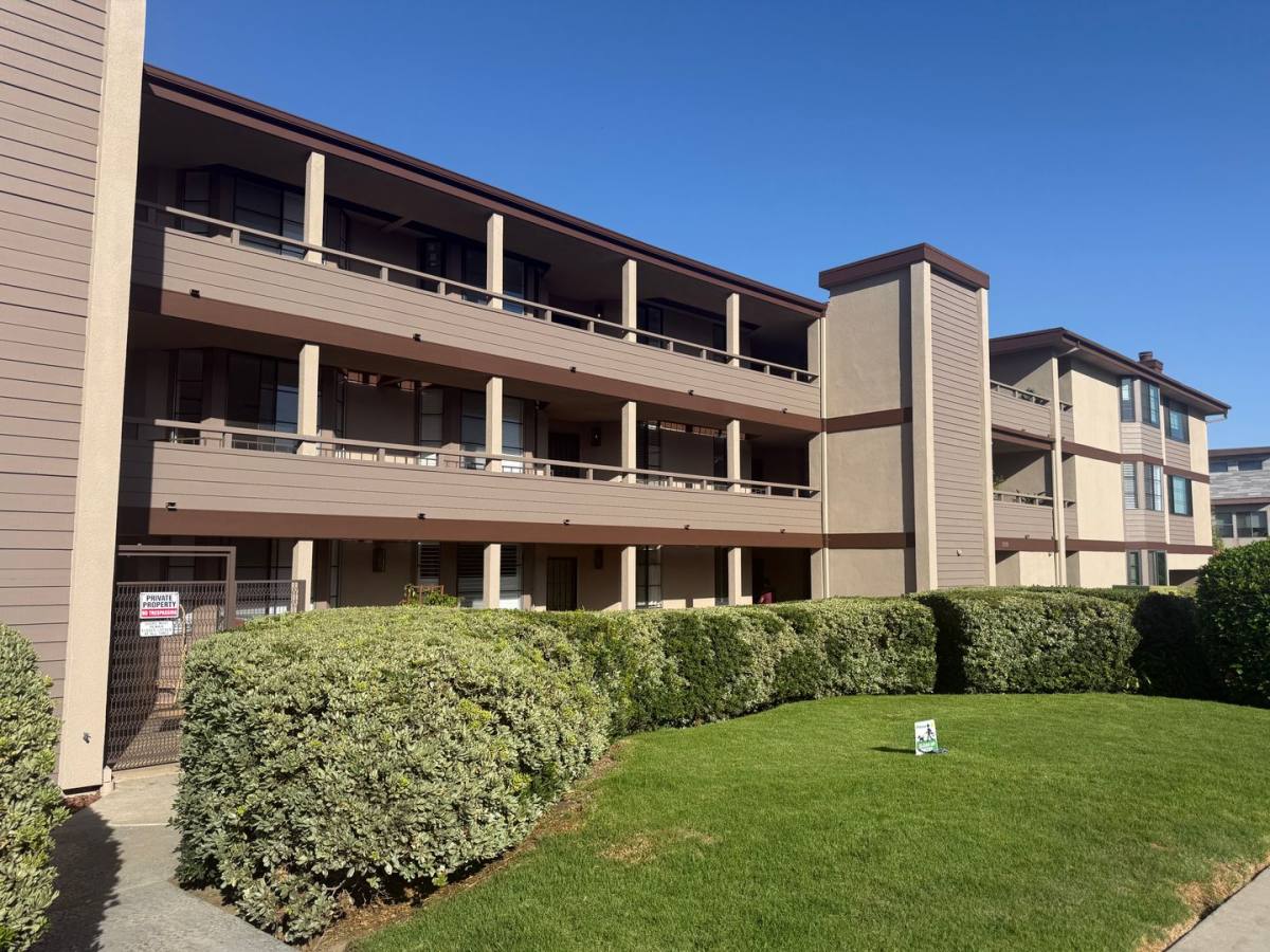 Condo for rent at 3130 Avenida De Portugal #201, San Diego, CA 92106