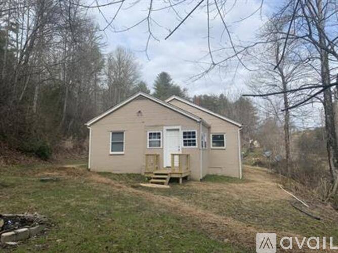 House for rent at 3182 Gabriels Creek Rd, Mars Hill, NC 28754