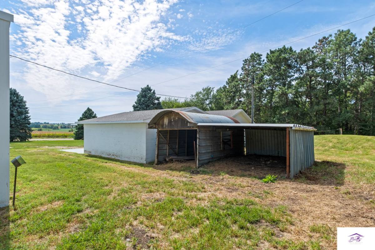 1062 Co Rd T, Fremont, NE 68025 - House for Rent - Image 9