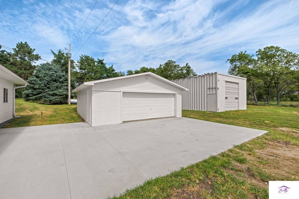 1062 Co Rd T, Fremont, NE 68025 - House for Rent - Image 7