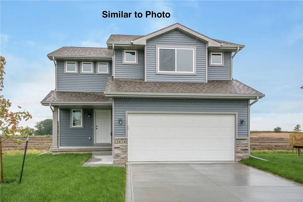 House for rent at 925 Knoll Dr, Norwalk, IA 50211
