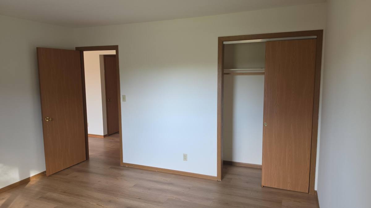 621 N Lincoln St, Elkhorn, WI 53121 - Apartment for Rent - Image 6
