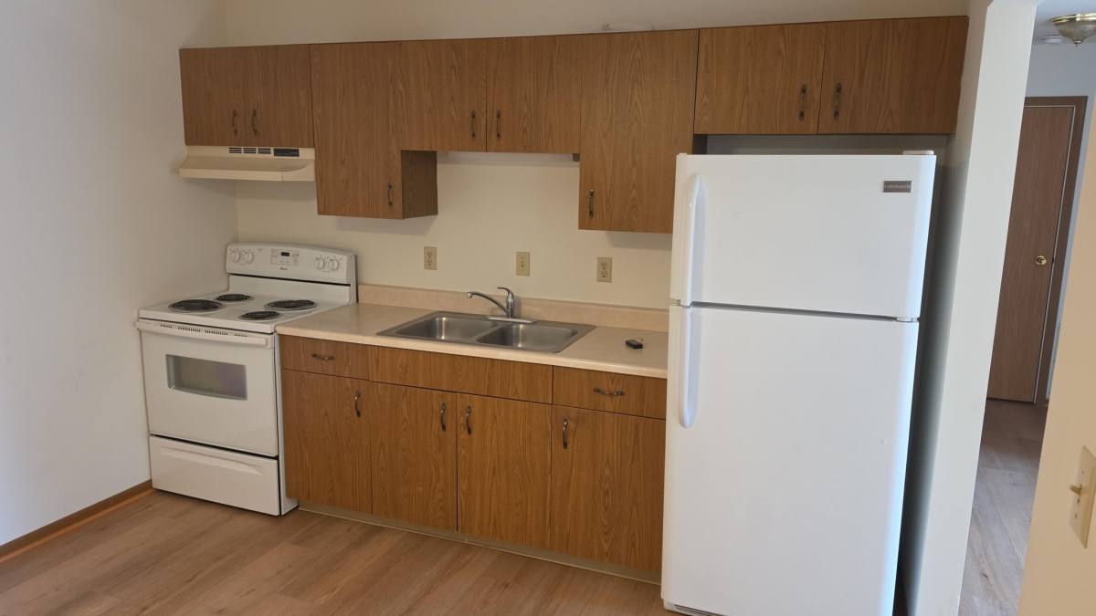 621 N Lincoln St, Elkhorn, WI 53121 - Apartment for Rent - Image 1