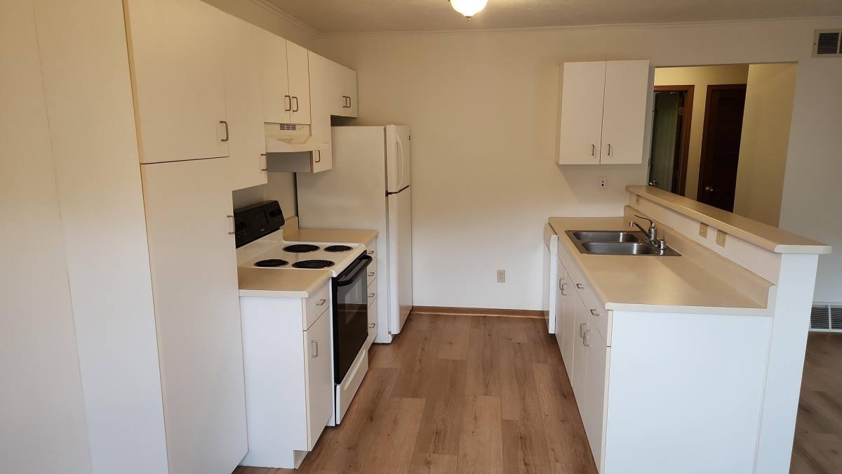 625 N Jackson St #1, Elkhorn, WI 53121 - Apartment for Rent - Image 3