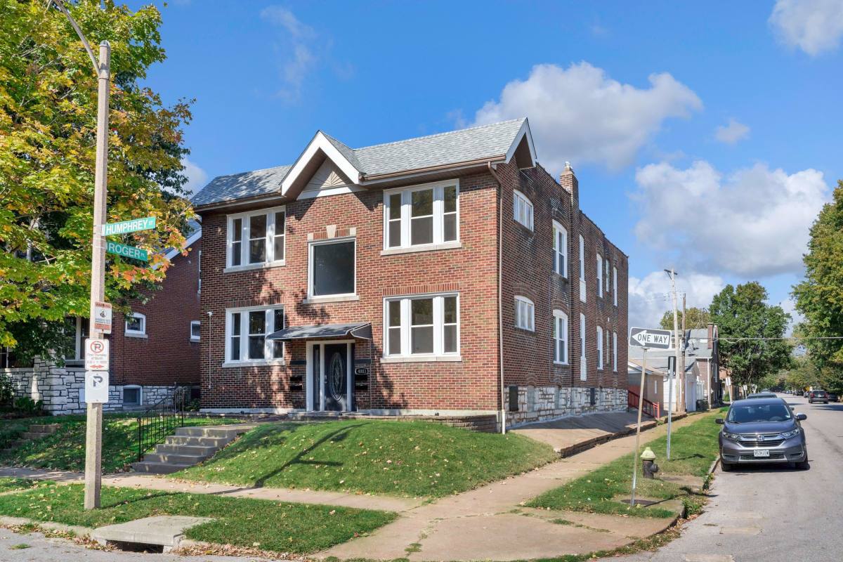 Apartment for rent at 4003 Humphrey St #2W, St. Louis, MO 63116