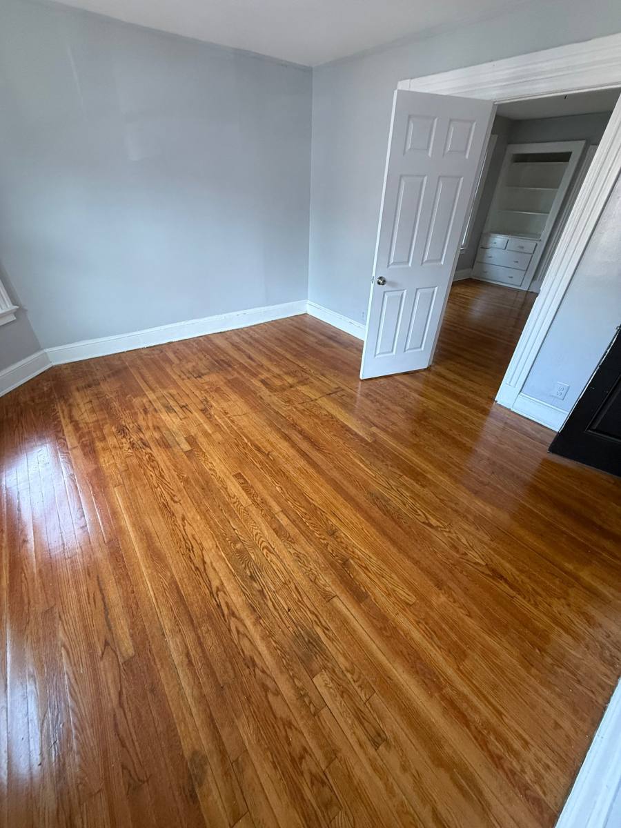 Apartment for rent at 57 Lincoln St #2, Hartford, CT 06106