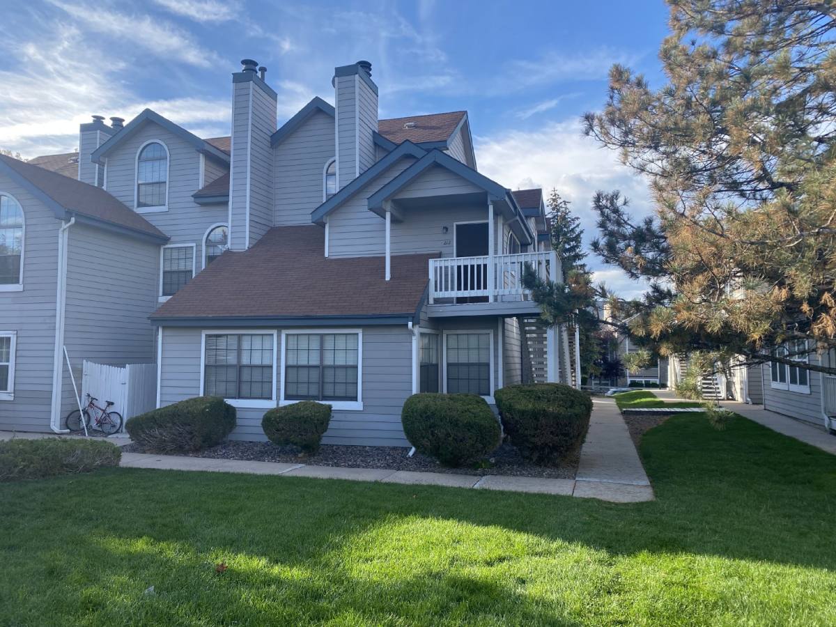 Condo for rent at 8321 S Upham Way #2-212, Littleton, CO 80128