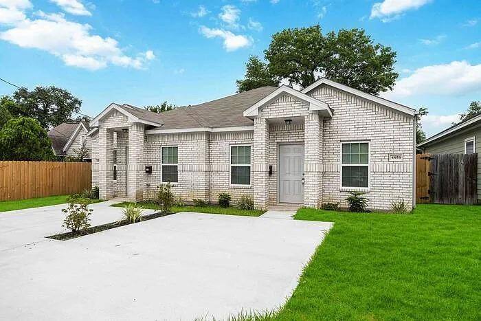House for rent at 4507 White Rock St #B, Houston, TX 77051