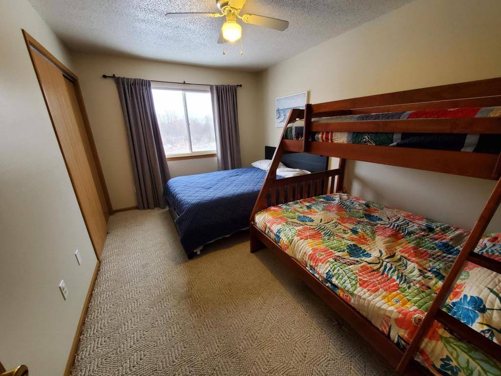 1652 Exchange St, Okoboji, IA 51355 - Condo for Rent - Image 7