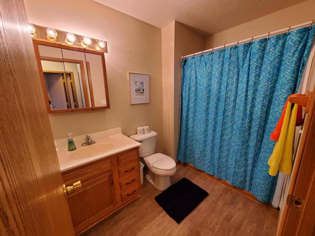 1652 Exchange St, Okoboji, IA 51355 - Condo for Rent - Image 6