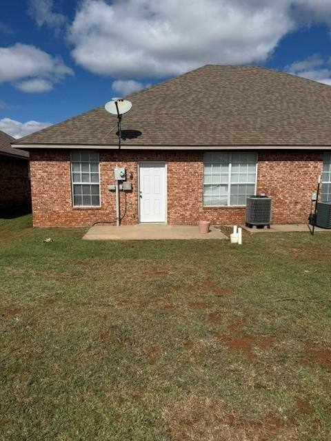 2008 E Hills Terrace, Mustang, OK 73064 - Apartment for Rent - Image 10