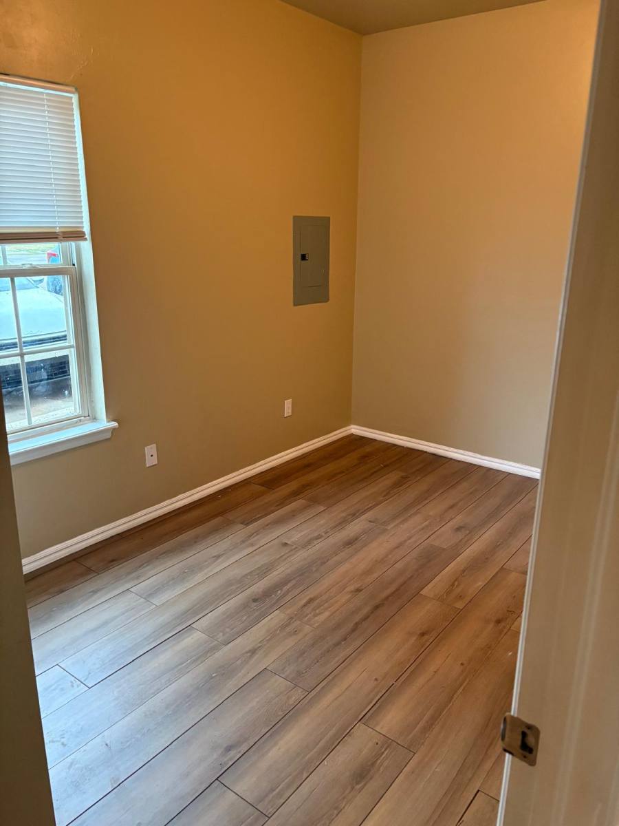 205 S Leach Ave #1, Watonga, OK 73772 - Apartment for Rent - Image 2