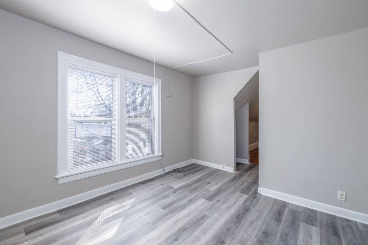76 W 12th St, Fond Du Lac, WI 54935 - Apartment for Rent