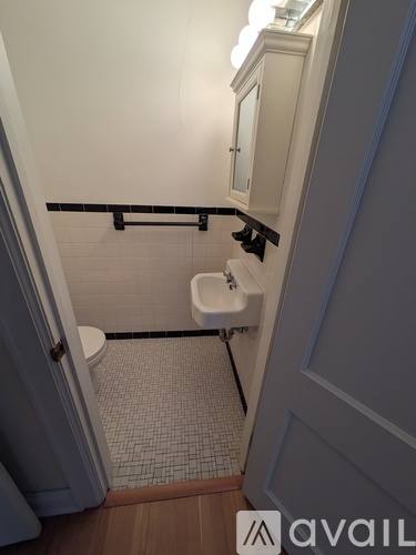 11 A Vine St, Charleston, WV 25302 - House for Rent - Image 4