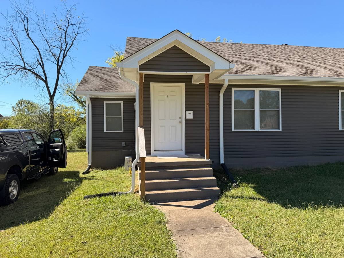 119 Maple Ave #A, Camden, TN 38320 - Apartment for Rent - Image 1