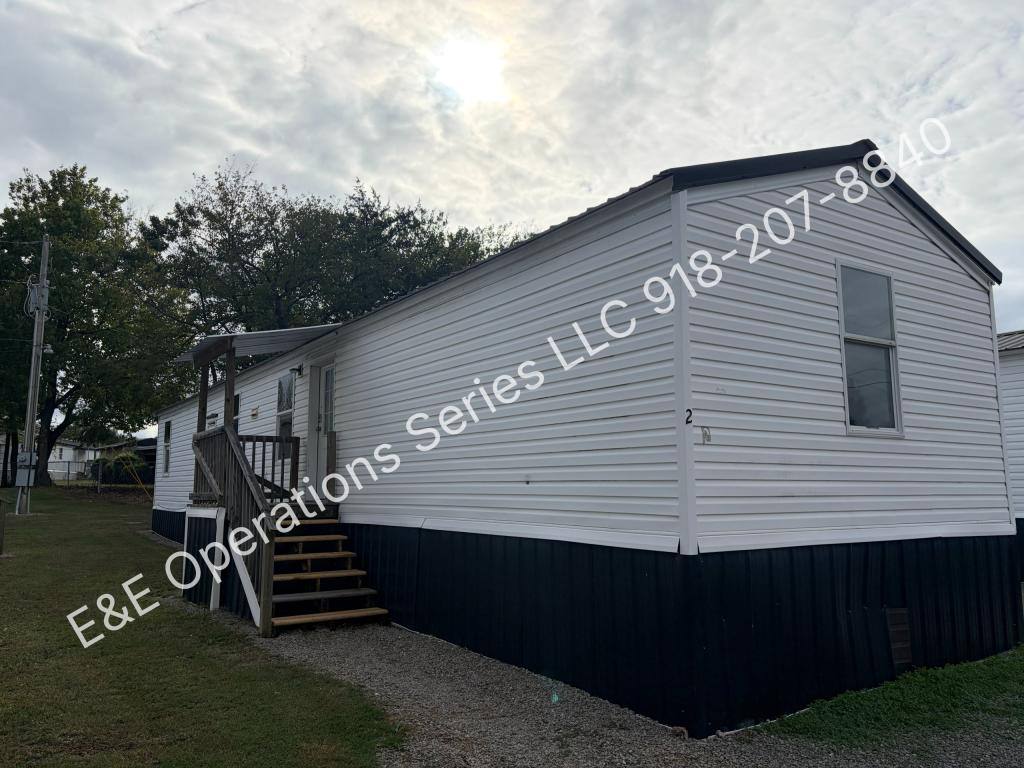 House for rent at 1219 W Choctaw #2, Tahlequah, OK 74464