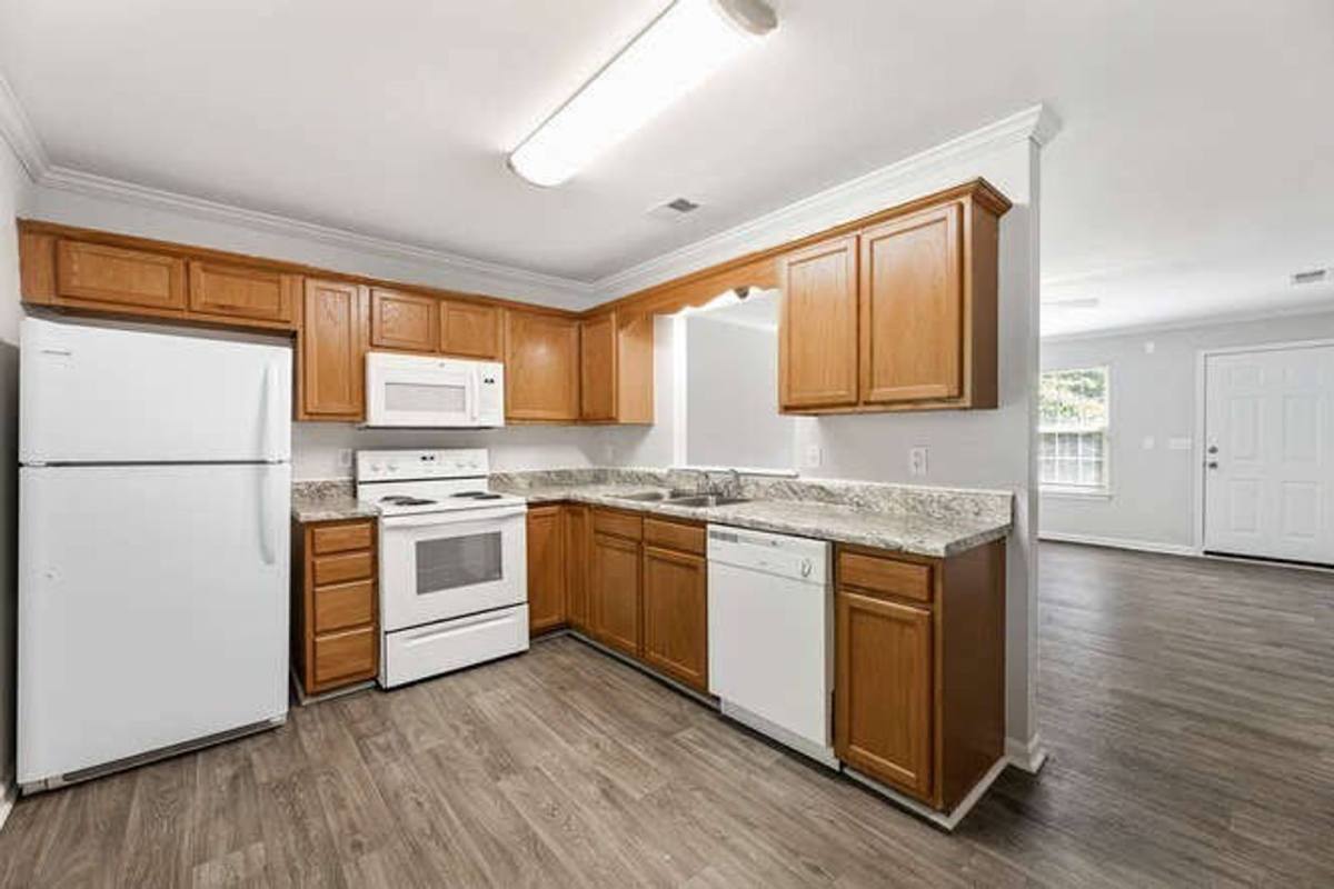 Apartment for rent at Park Oaks, 156 Oak Bluff Dr, Athens, GA 30607