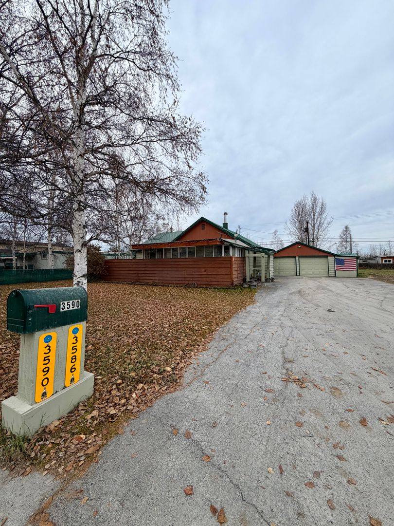 House for rent at 3590 Lakeview Dr, Fairbanks, AK 99701