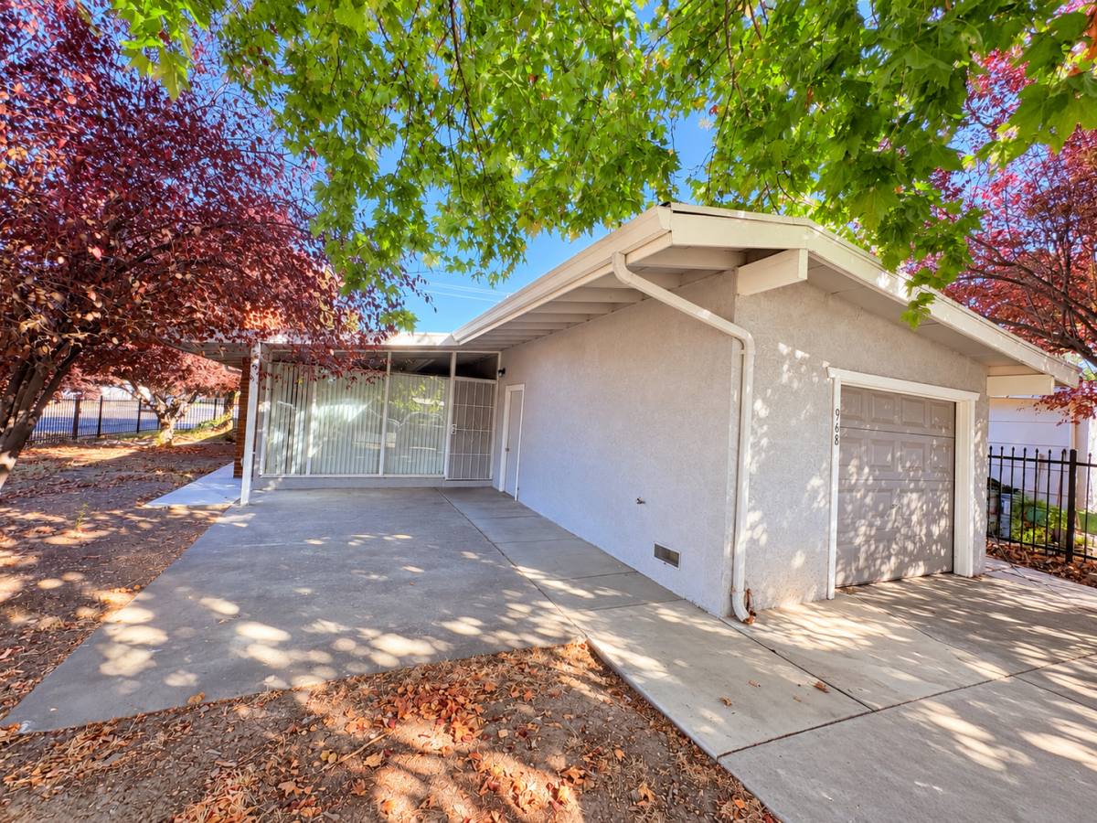 House for rent at 968 Anna St, West Sacramento, CA 95605