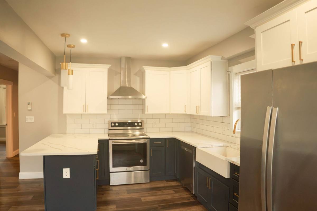 Apartment for rent at 26 Catharine St, Worcester, MA 01605